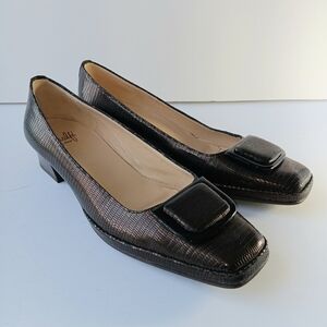 Amalfi Brown Leather Alligator Print Low Heel with Accent Buckle Size 10 M